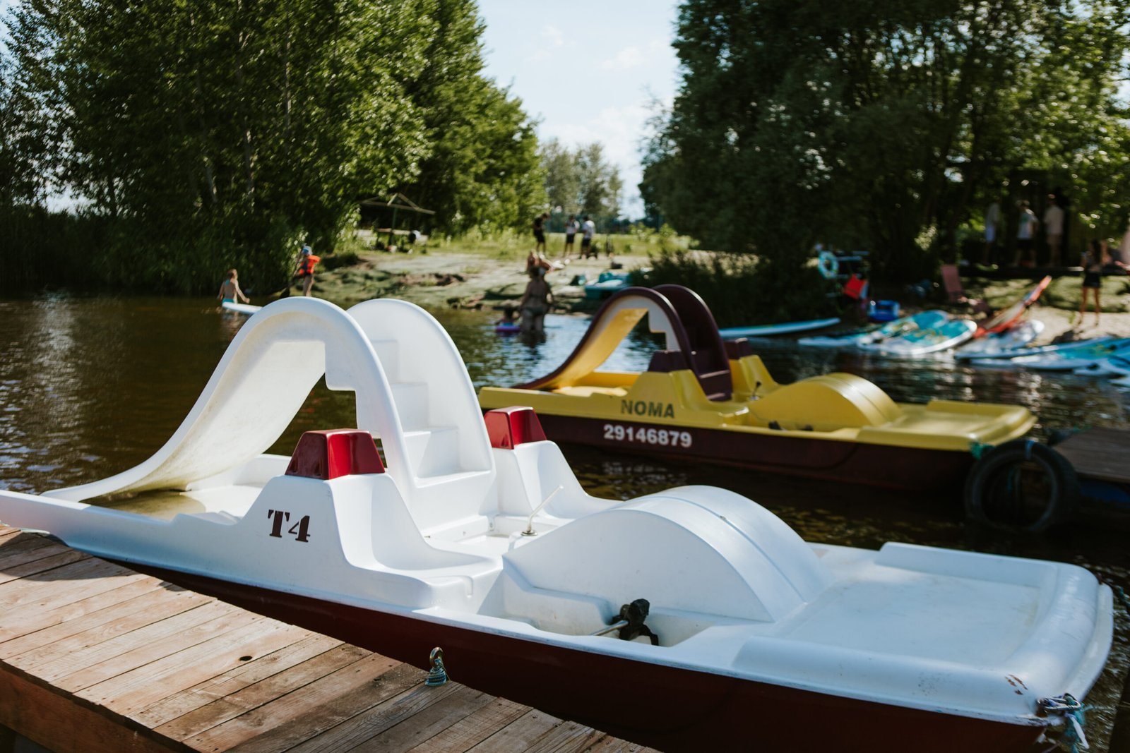 Katamarānu noma Rīgā Ķīšezerā Richard Watersports